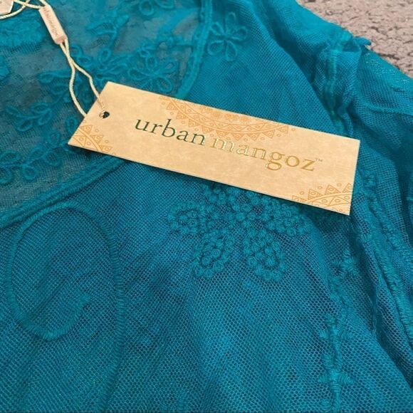 Urban Mangoz See Through Bell Butterfly Mesh Sleeve Top Size Small - Picture 8 of 14